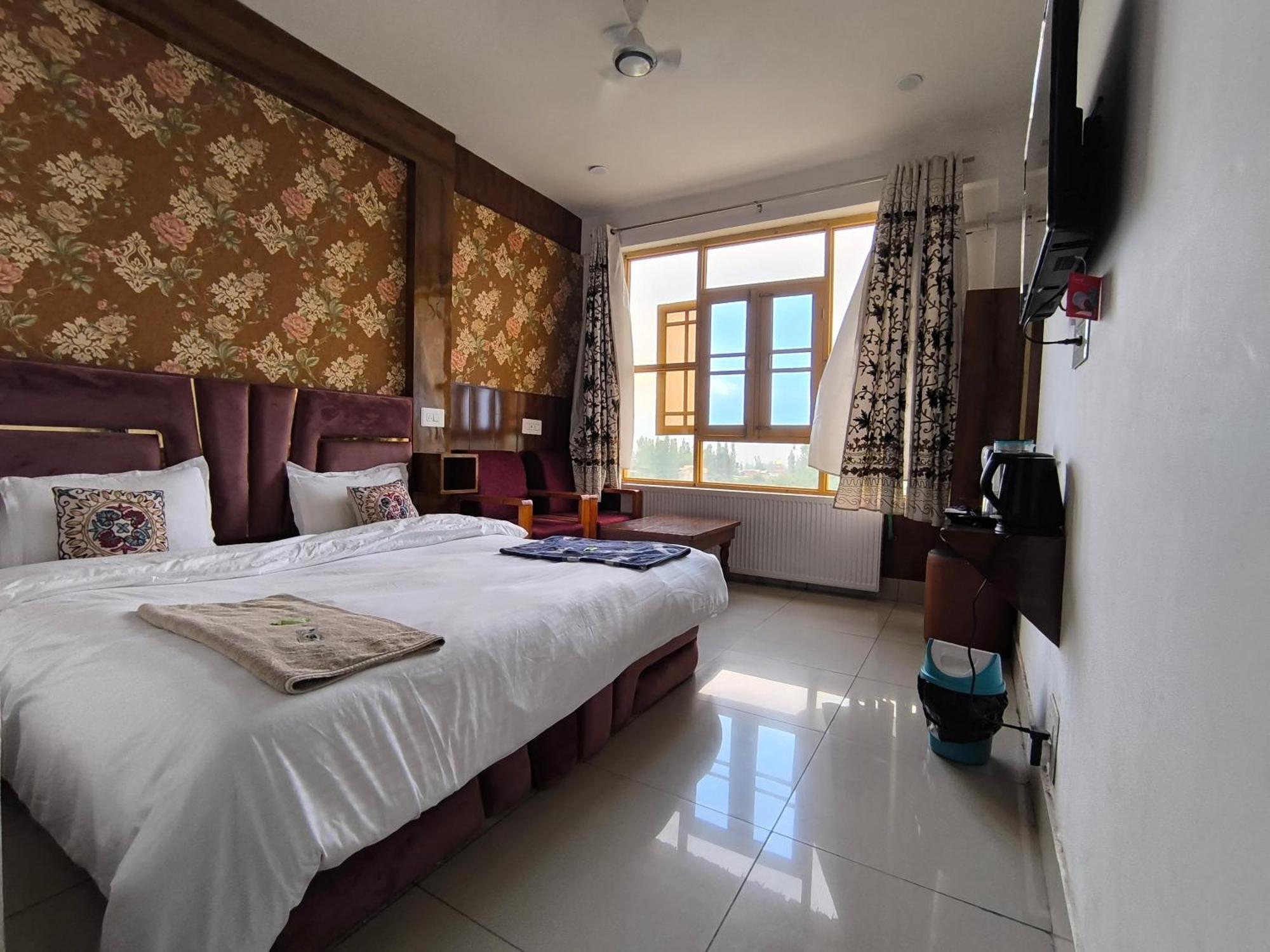 Gulmarg Gs Residency Hotel Екстер'єр фото