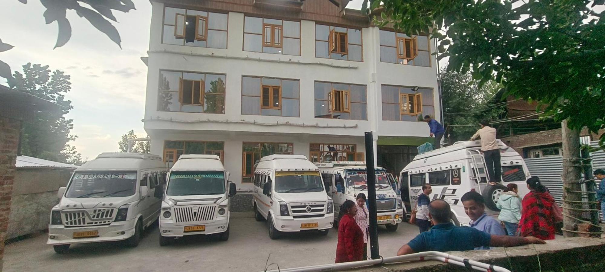 Gulmarg Gs Residency Hotel Екстер'єр фото