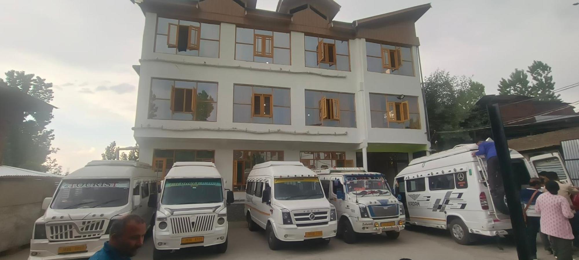 Gulmarg Gs Residency Hotel Екстер'єр фото