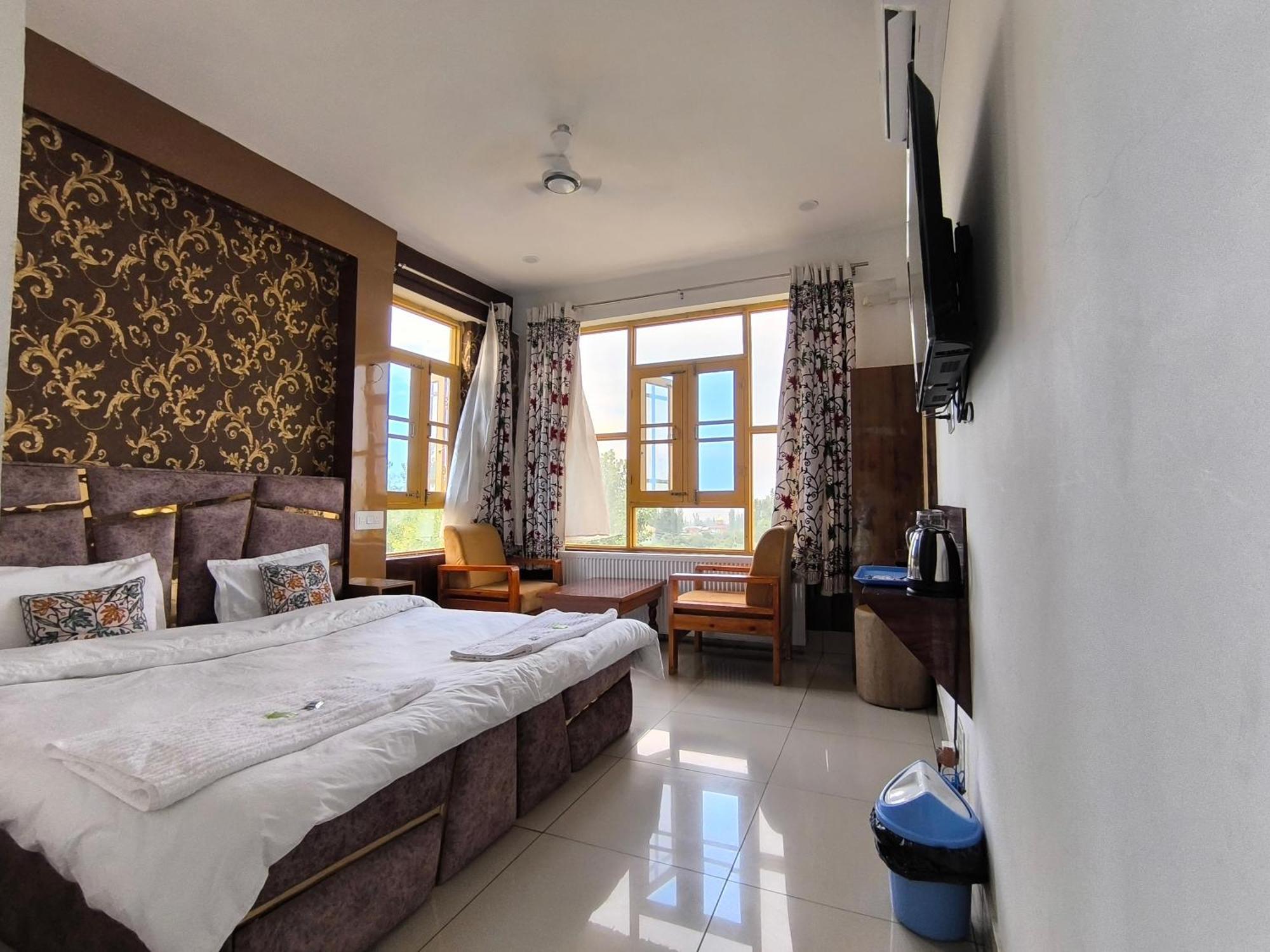 Gulmarg Gs Residency Hotel Екстер'єр фото
