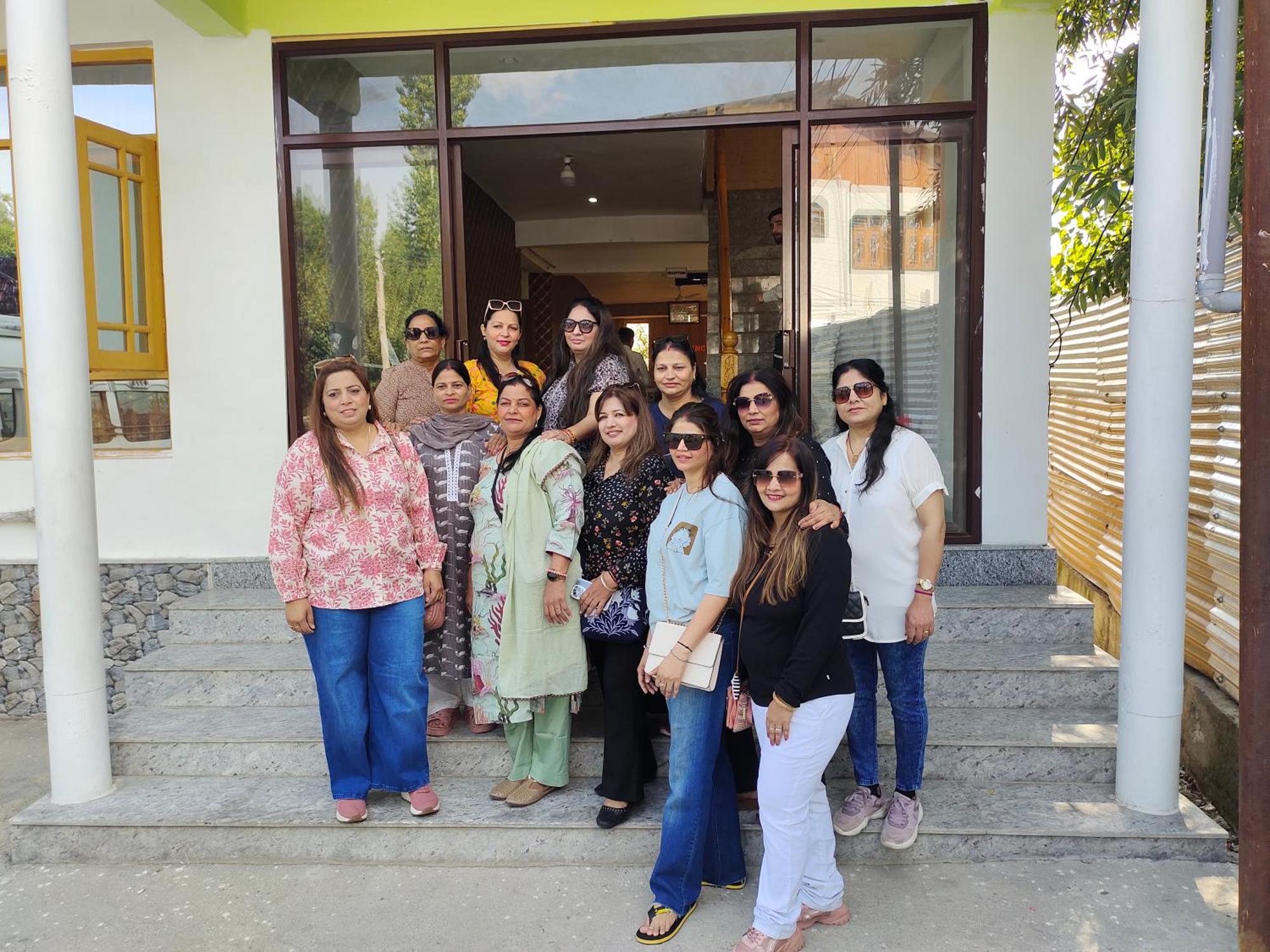 Gulmarg Gs Residency Hotel Екстер'єр фото